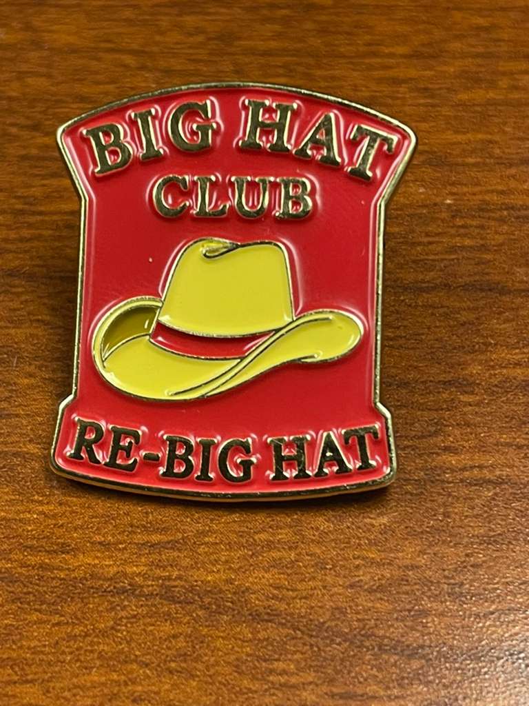 Re Big Hat Lapel Pin